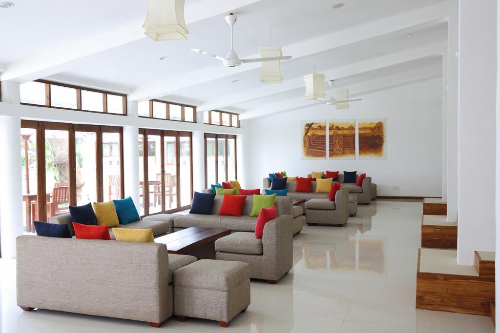 The Lakeside At Nuwarawewa Anuradhapura Exterior foto
